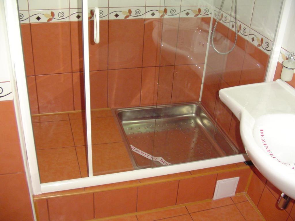 Hotel Europa Ploieşti Habitación foto