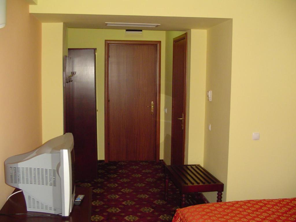 Hotel Europa Ploieşti Habitación foto