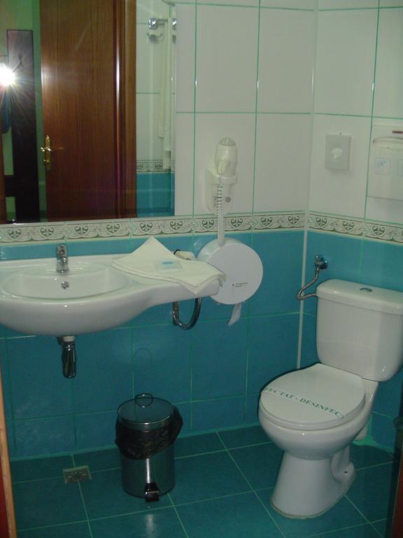 Hotel Europa Ploieşti Habitación foto